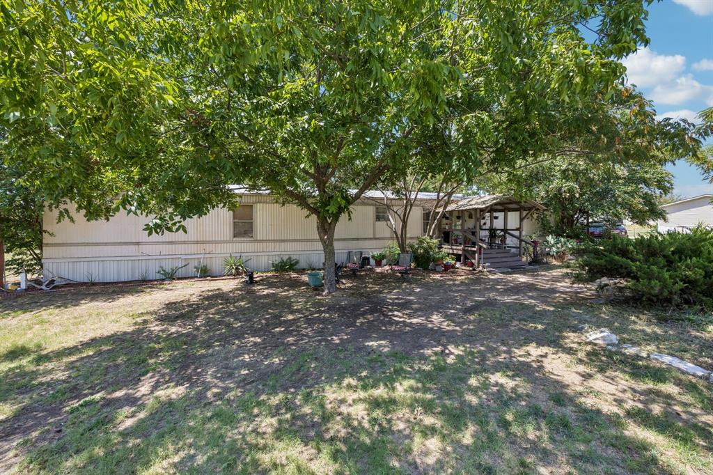 192 Oak Meadows Dr, Springtown, TX 76082 photo