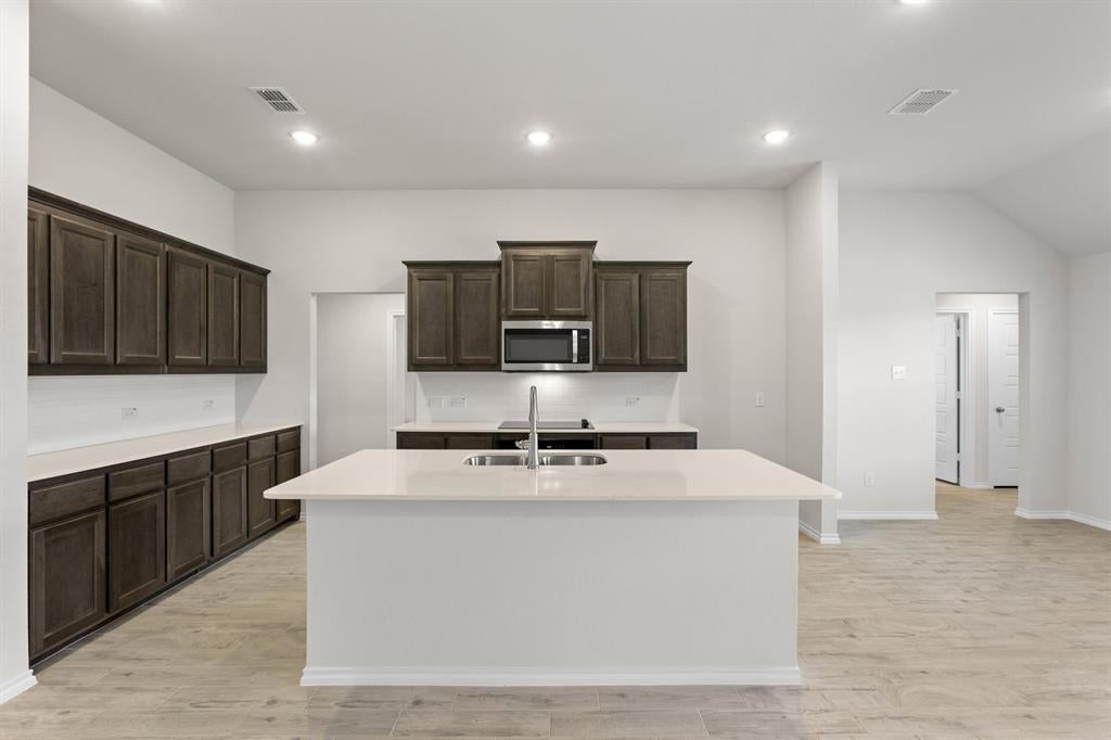 2609 River Bank Dr, Burleson, TX 76028 photo