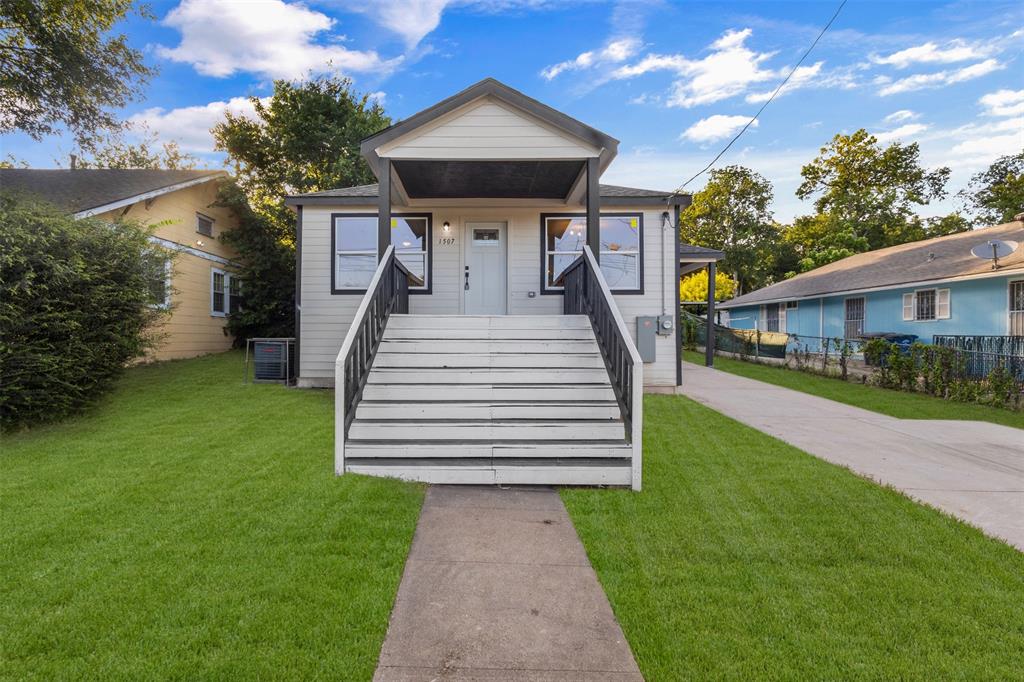 1507 Waco Ave, Dallas, TX 75216