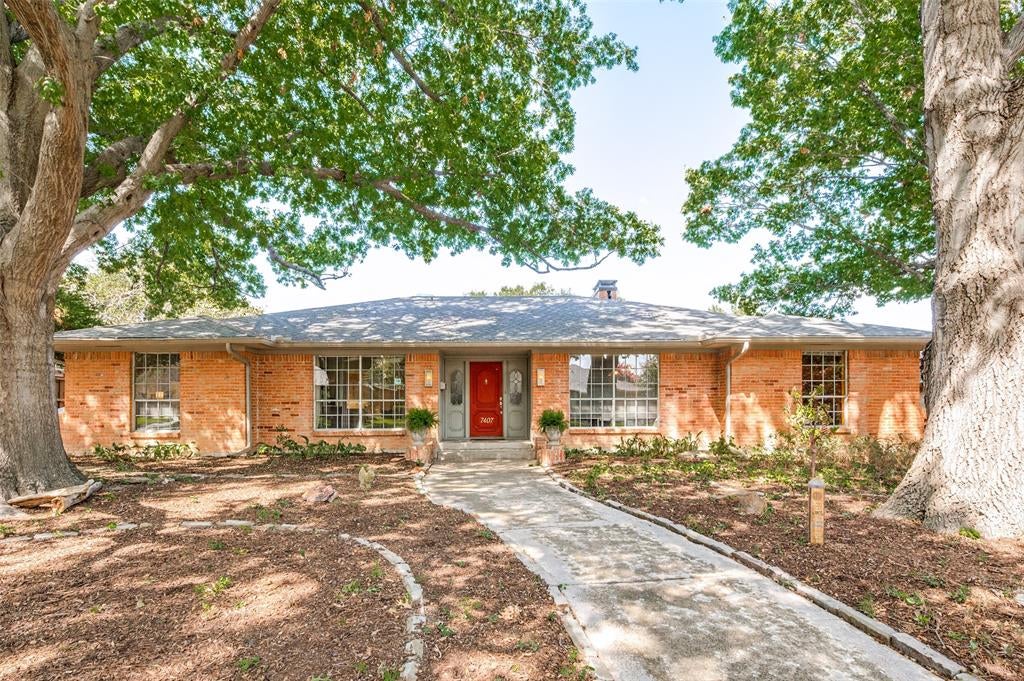 7407 Meadow Oaks Dr, Dallas, TX 75230