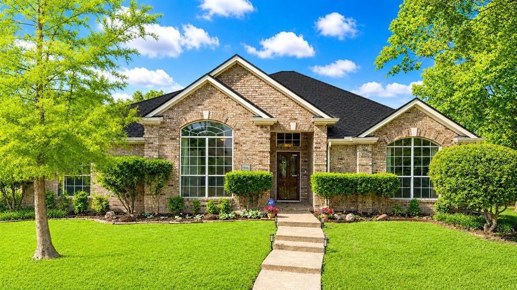 1906 Walnut Hill Dr, Rowlett, TX 75088 photo