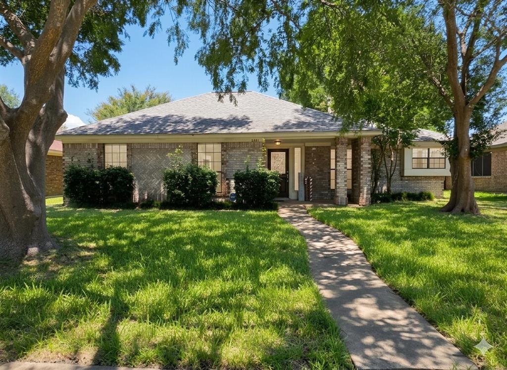 2401 Cortland Cir, Rowlett, TX 75088