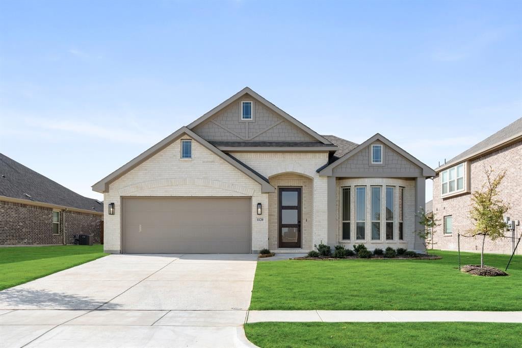 1120 Tanger Ln, Crowley, TX 76036