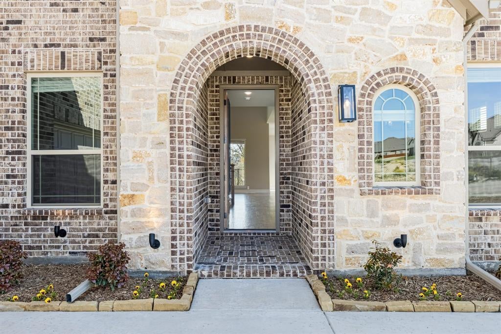 1306 Parkmont Ct, Justin, TX 76247 photo