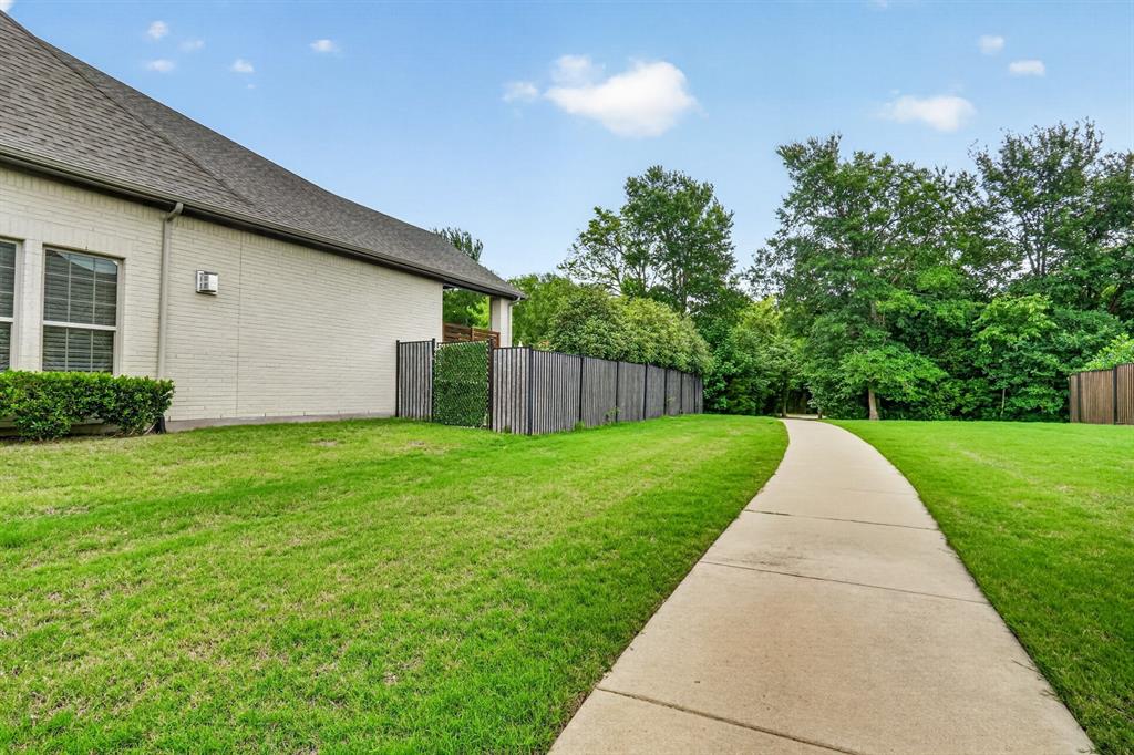 2204 Grafton Ln, Mckinney, TX 75071 photo