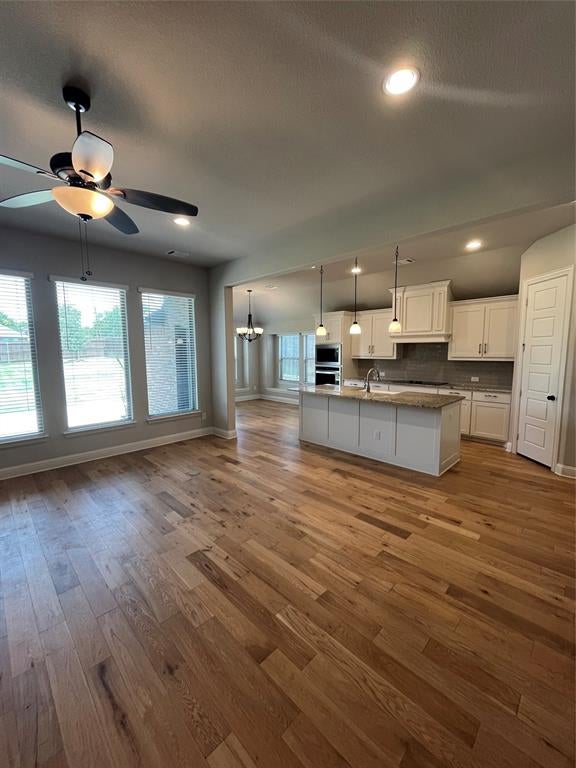 118 Jazlyn Dr, Keene, TX 76059 photo