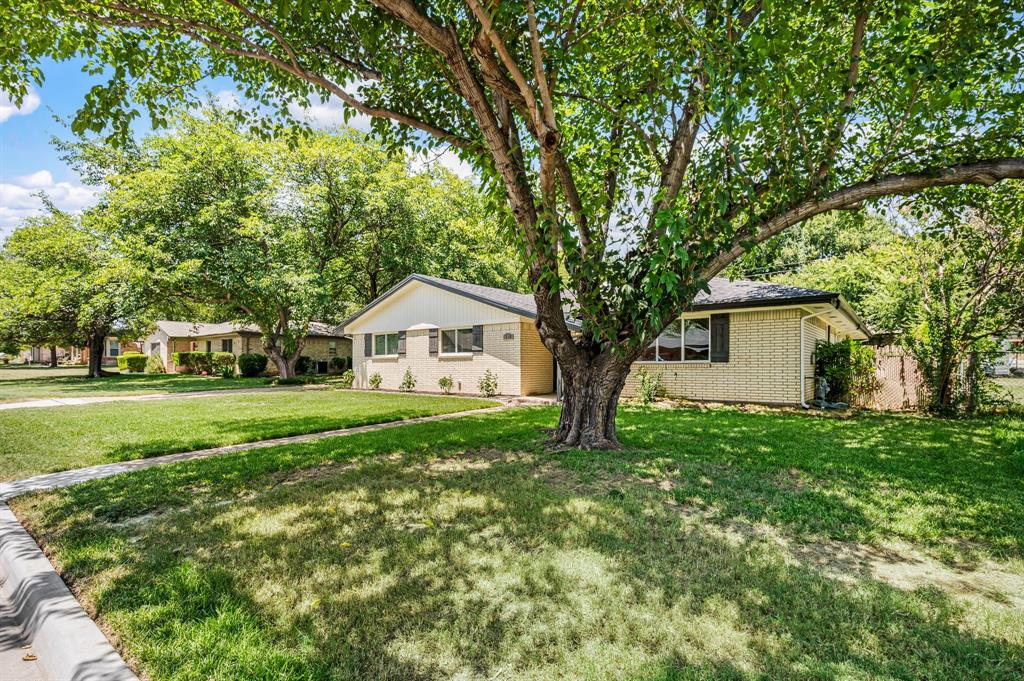 6517 Jameson St, Richland Hills, TX 76118 photo
