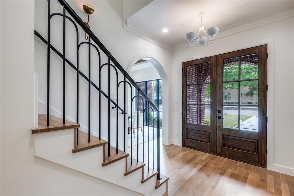 1618 Gate Ln, Dallas, TX 75218 photo