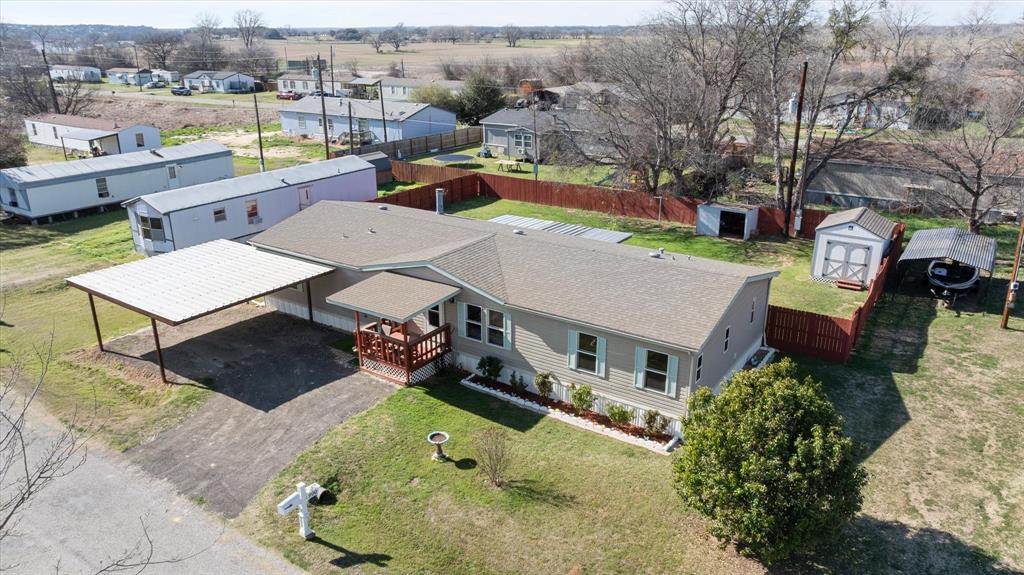 900 Flamingo Rd, Granbury, TX 76049 photo