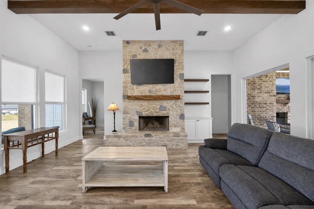 1096 Timber Hills Dr, Weatherford, TX 76087 photo