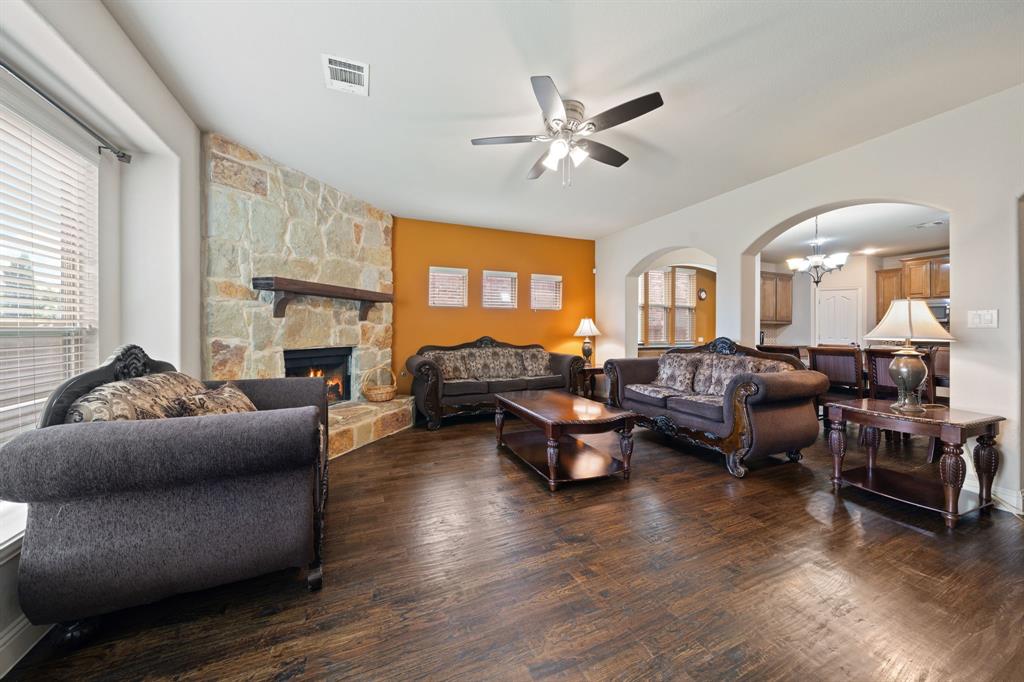 1624 Zebra Finch Dr, Little Elm, TX 75068 photo