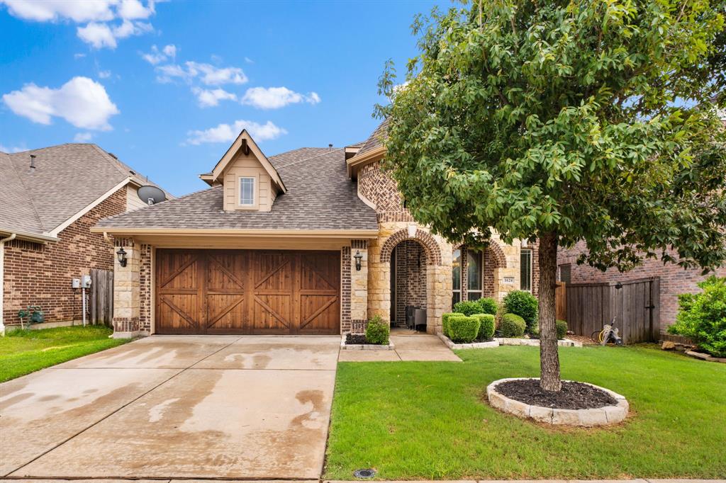 1624 Zebra Finch Dr, Little Elm, TX 75068