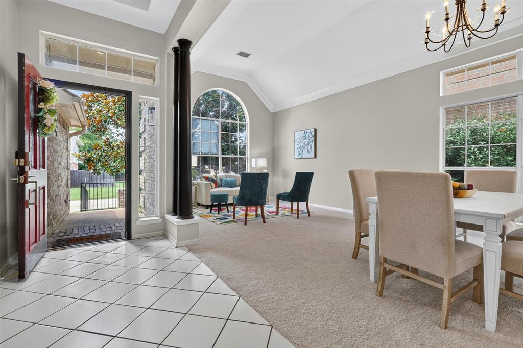 3208 Village Oak Dr, Arlington, TX 76017 photo