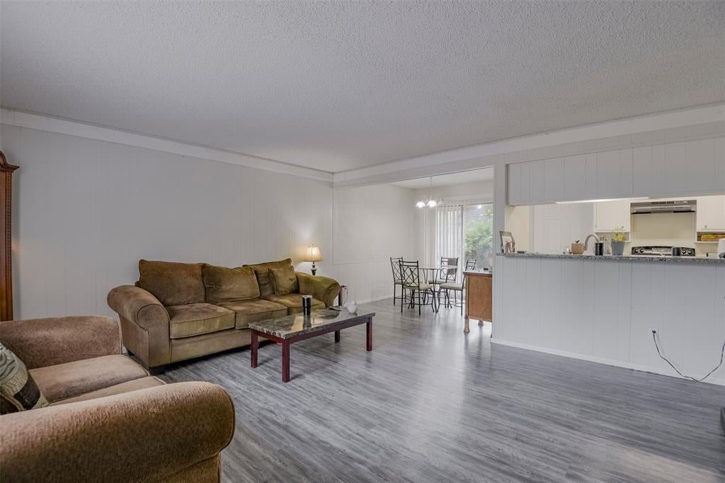 625 NW Renfro St, Burleson, TX 76028 photo