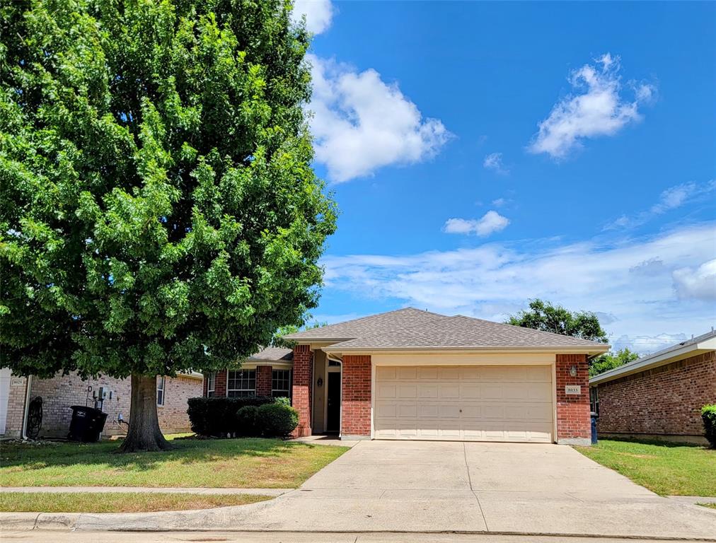 8033 Summer Stream Dr, Fort Worth, TX 76134