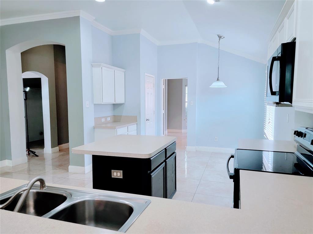 8033 Summer Stream Dr, Fort Worth, TX 76134 photo