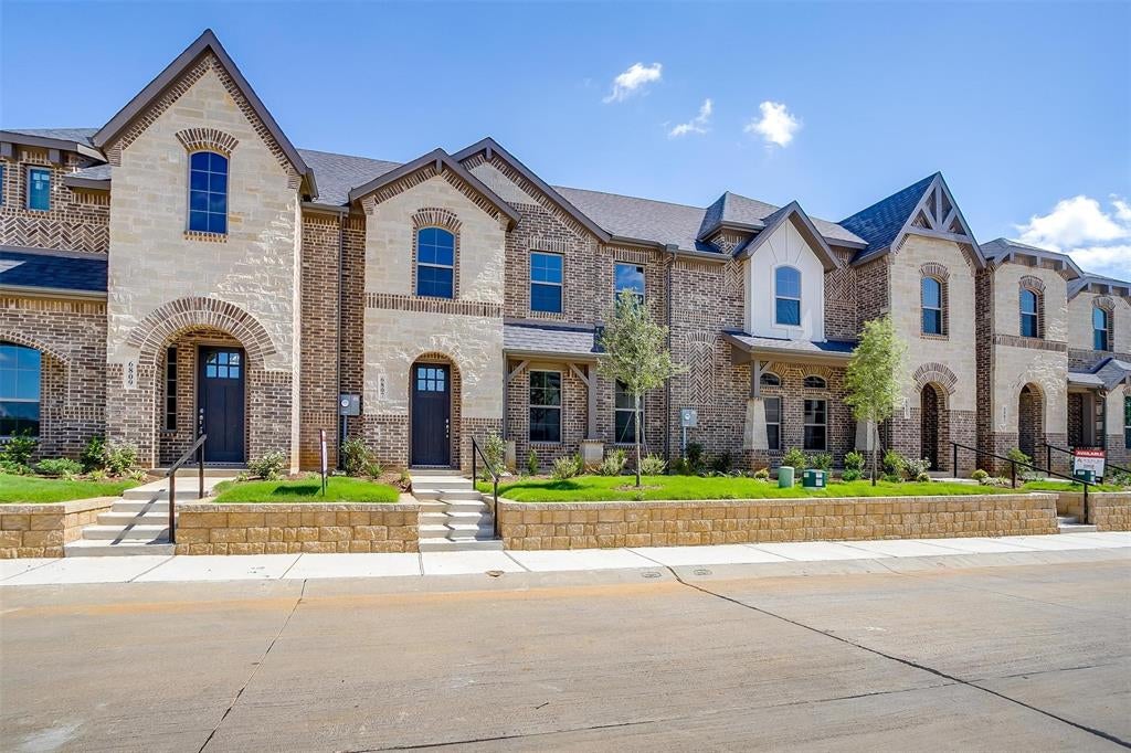 6914 Houndstooth Pl, Arlington, TX 76001