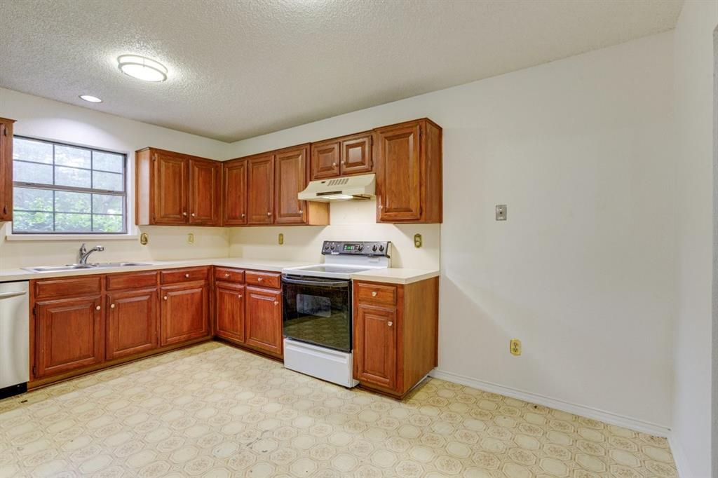 902 Wayne Ave, Duncanville, TX 75137 photo