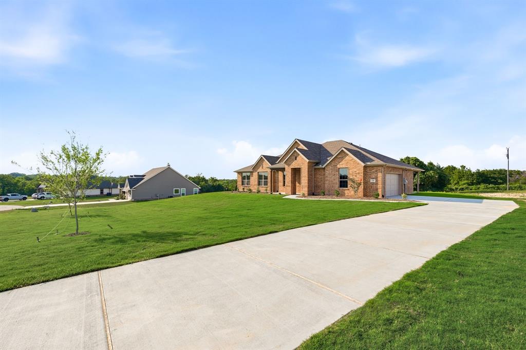 120 Park Hurst Dr, Boyd, TX 76023 photo
