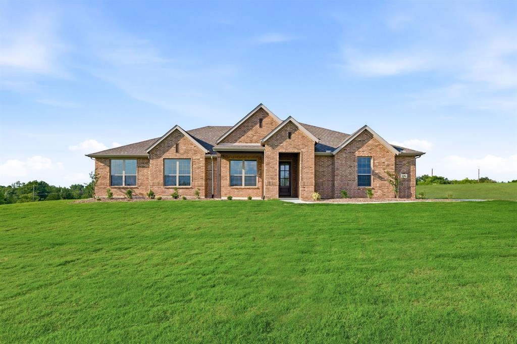 120 Park Hurst Dr, Boyd, TX 76023
