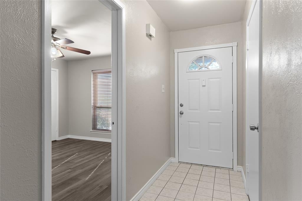 2200 Etain Rd, Irving, TX 75060