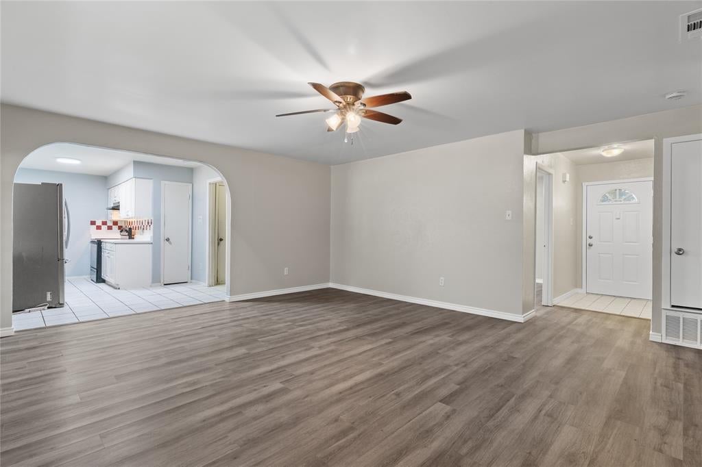 2200 Etain Rd, Irving, TX 75060 photo