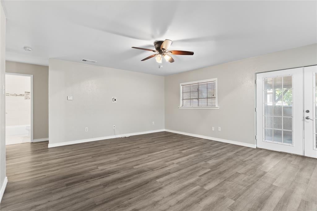 2200 Etain Rd, Irving, TX 75060 photo