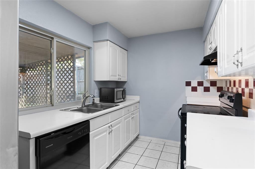 2200 Etain Rd, Irving, TX 75060 photo