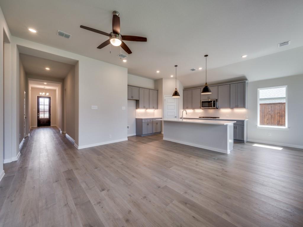 14561 Helena St, Pilot Point, TX 75009 photo