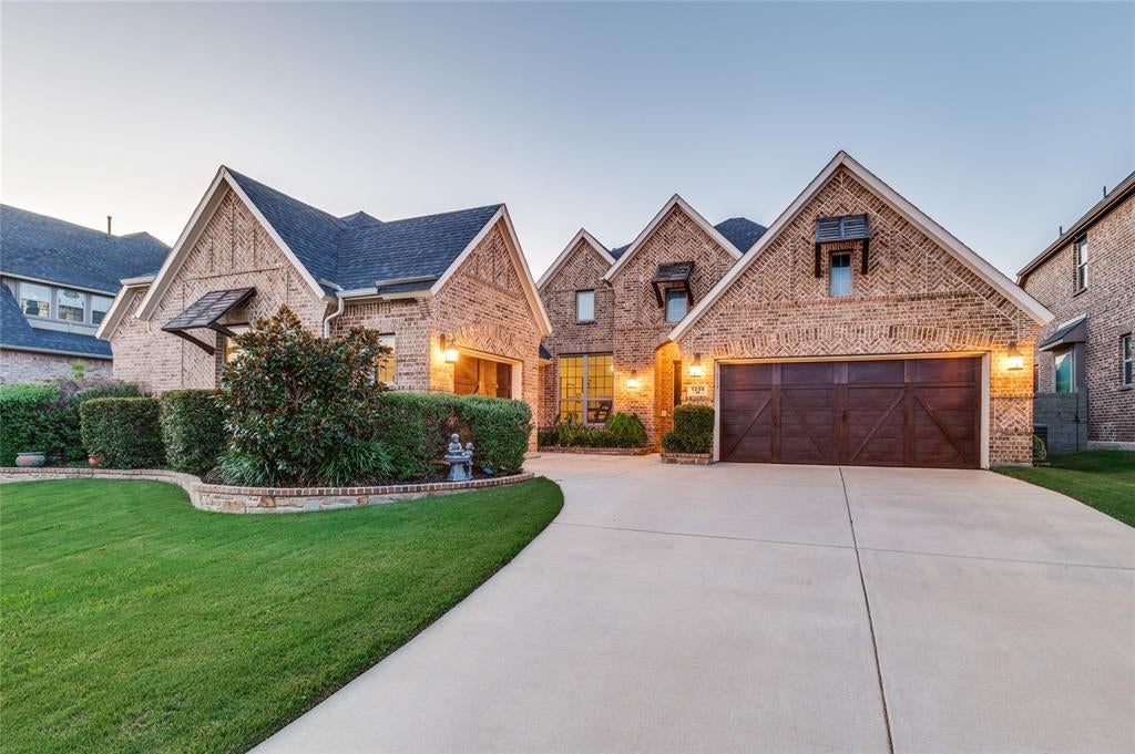 1208 6 St, Argyle, TX 76226