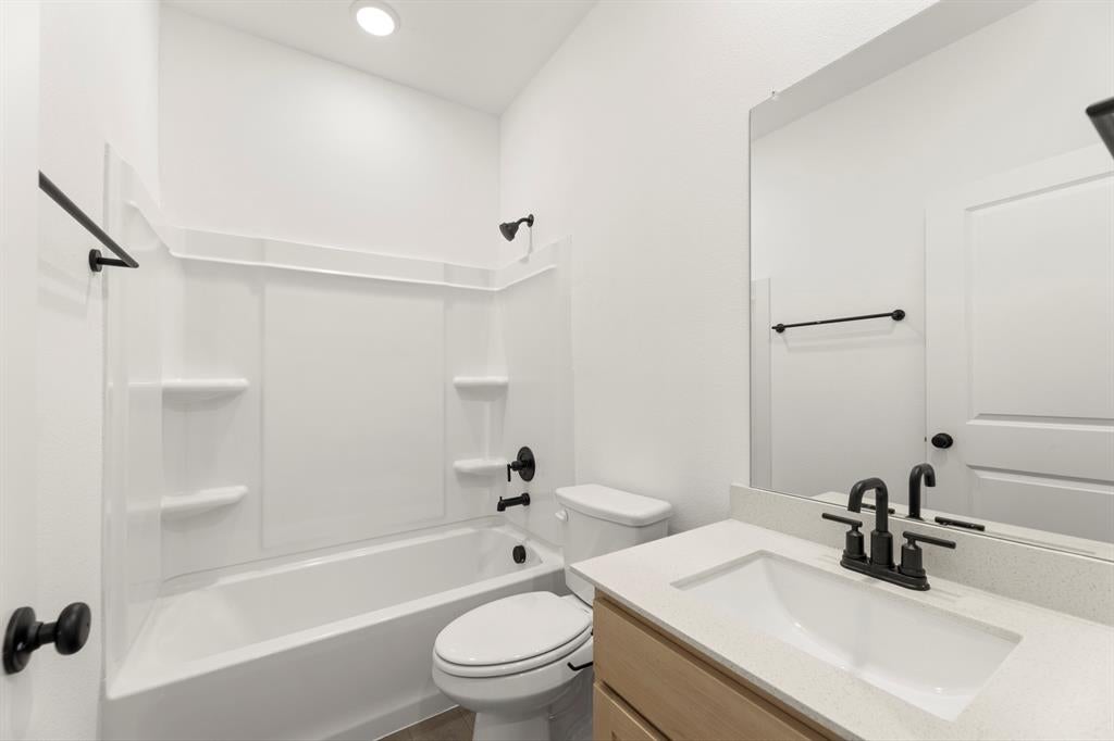 14209 Gallatin St, Pilot Point, TX 76258 photo