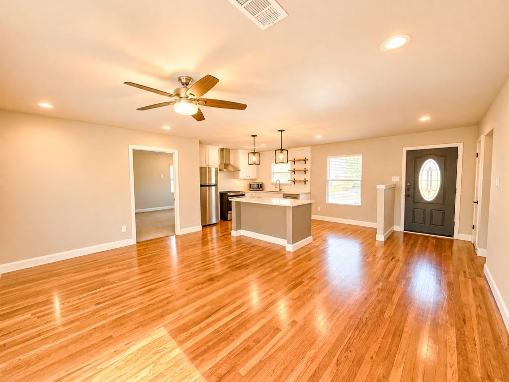9324 Lenel Pl, Dallas, TX 75220 photo
