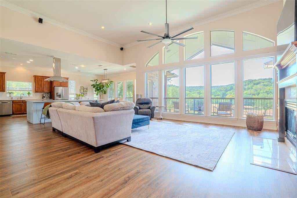 9210 Ravenswood Rd, Granbury, TX 76049 photo