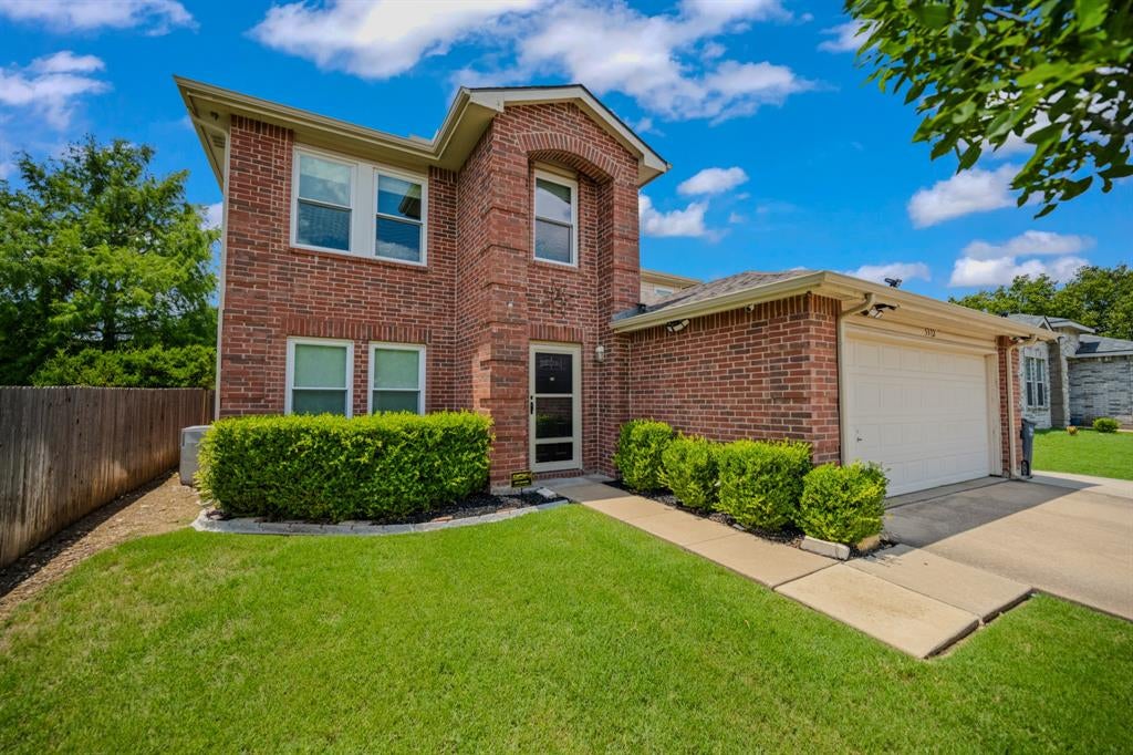 5312 Emmeryville Ln, Fort Worth, TX 76244