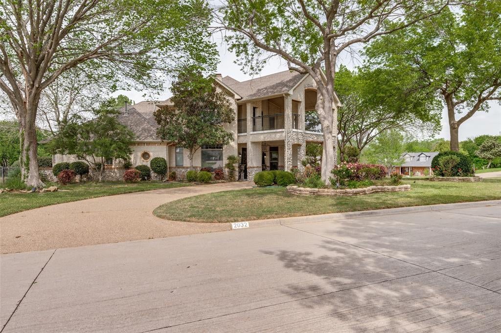 2032 Cains Ln, Mansfield, TX 76063 photo