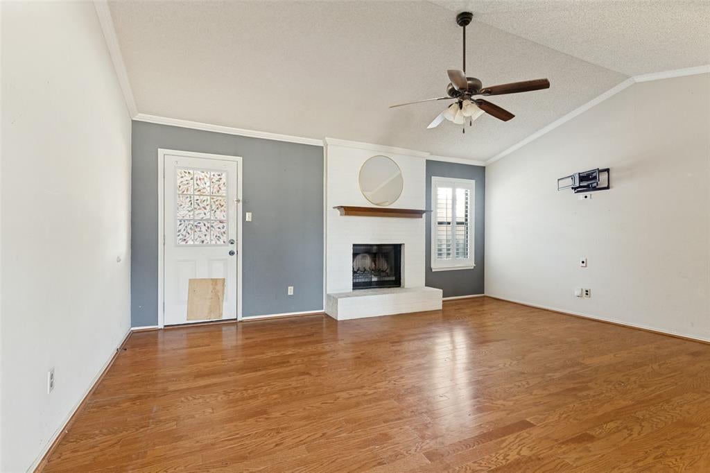 704 Short St, Saginaw, TX 76179 photo