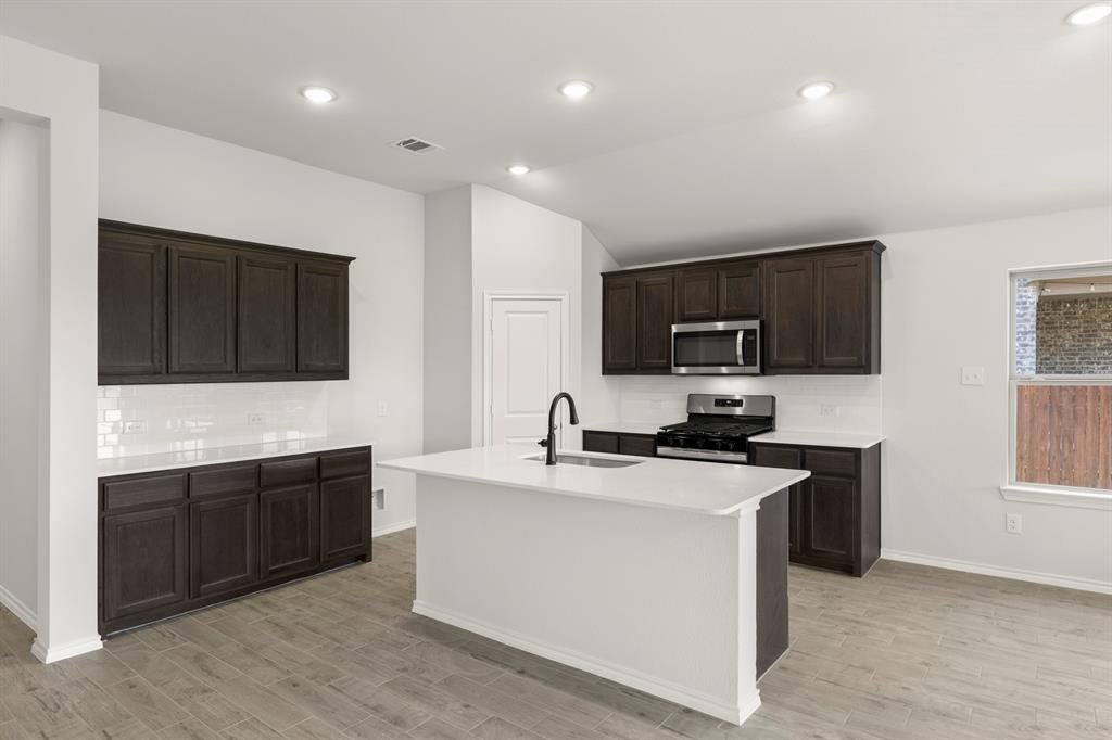 214 Bandit Trl, Terrell, TX 75160 photo