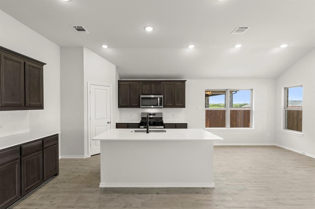 214 Bandit Trl, Terrell, TX 75160 photo