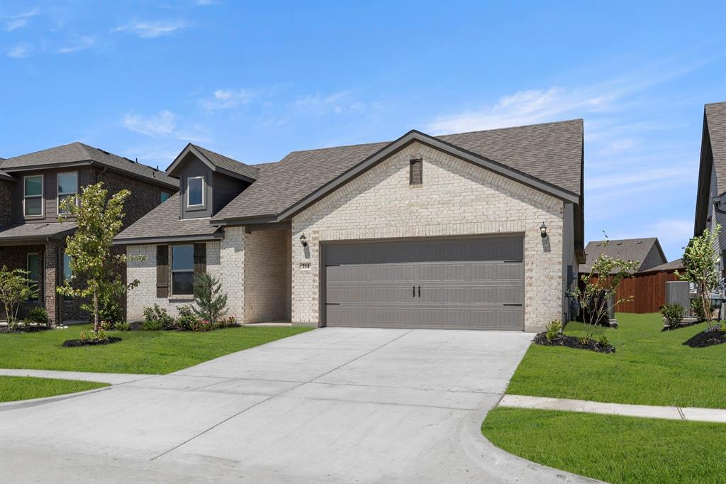 214 Bandit Trl, Terrell, TX 75160 photo