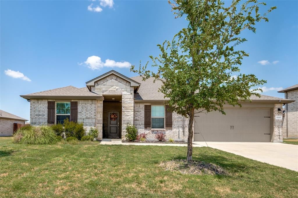 1337 Rolling Meadows Dr, Cedar Hill, TX 75104 photo