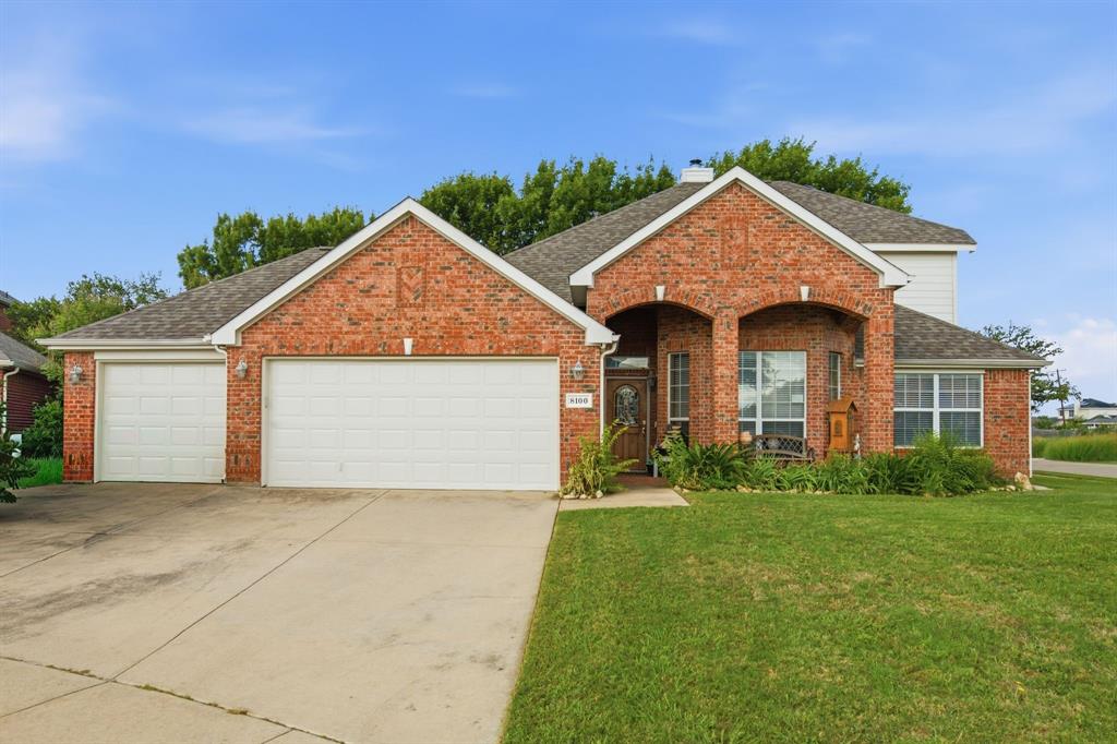 8100 Yucatan Ct, Arlington, TX 76002