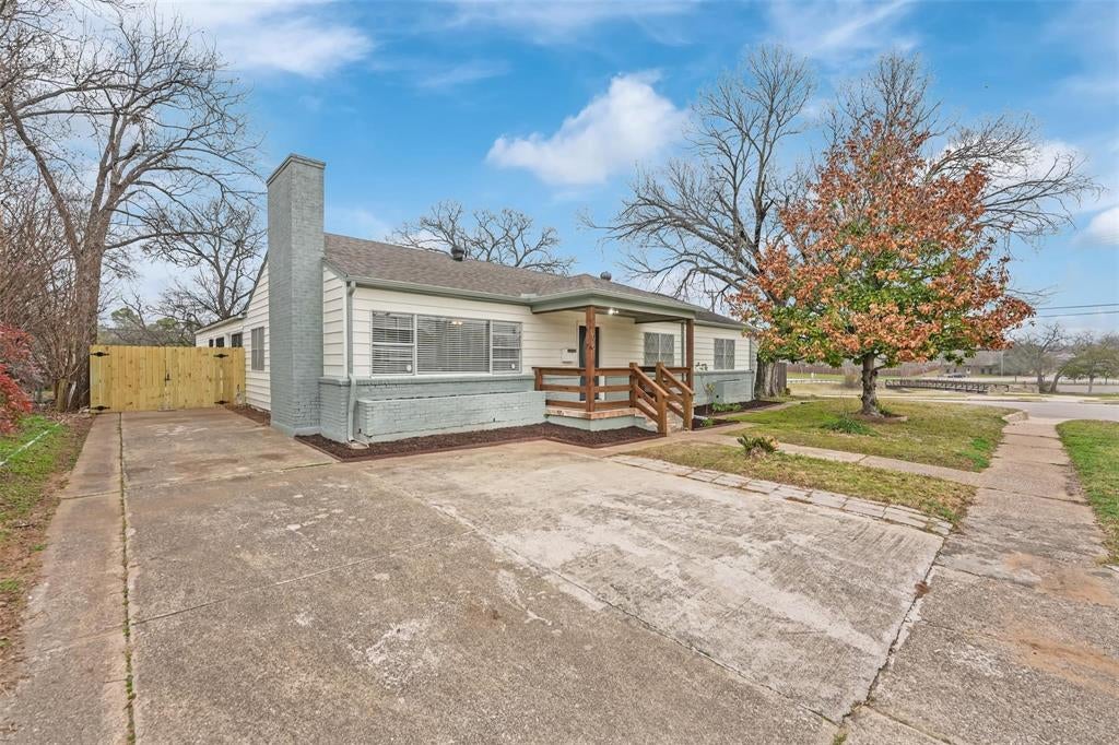 109 11 St, Irving, TX 75060