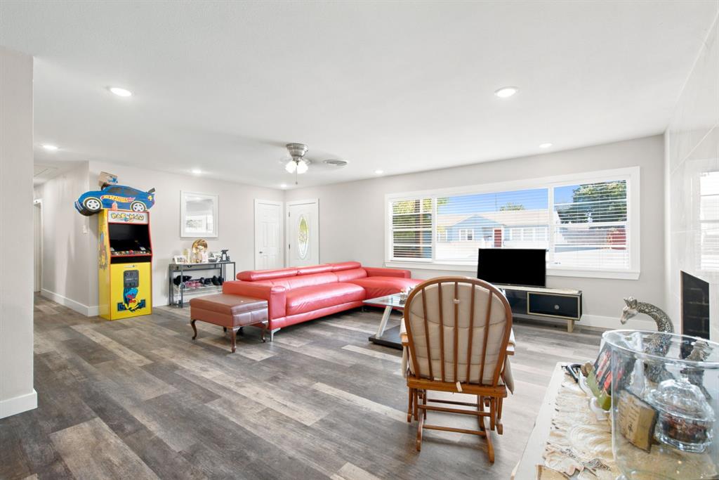 109 W 11 St, Irving, TX 75060 photo