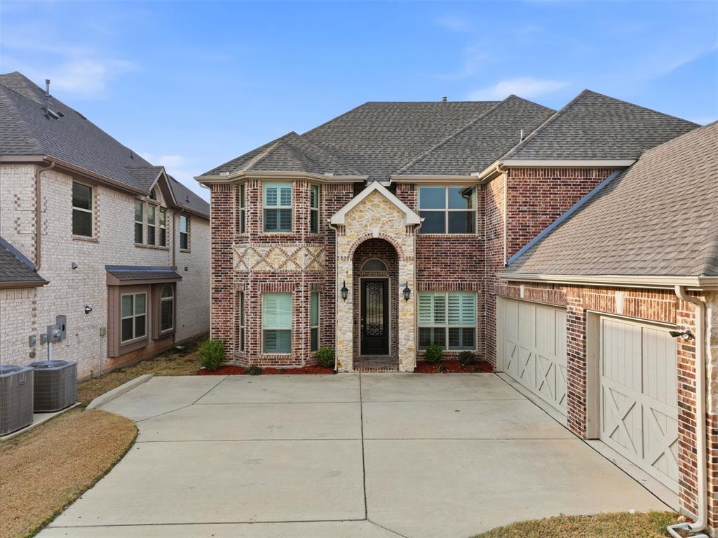 418 Crestview Dr, Midlothian, TX 76065