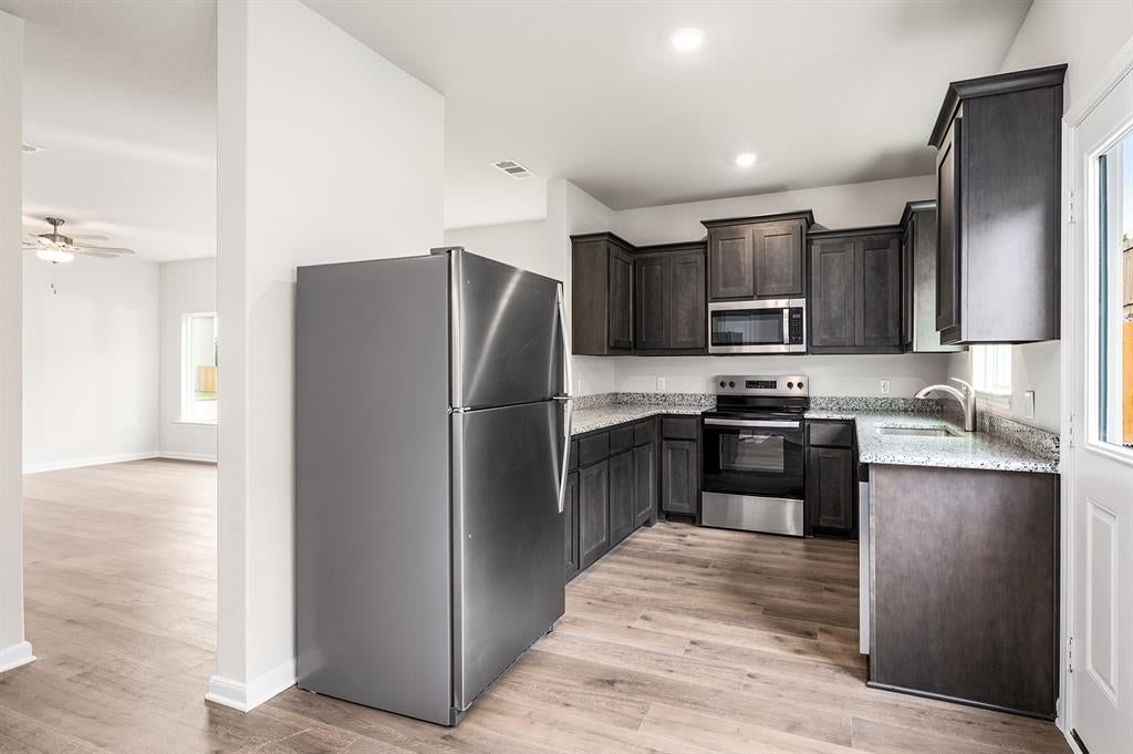 6344 Emerald Tree Ln, Dallas, TX 75241 photo