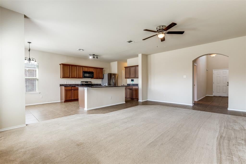 427 Paddock Ln, Celina, TX 75009 photo