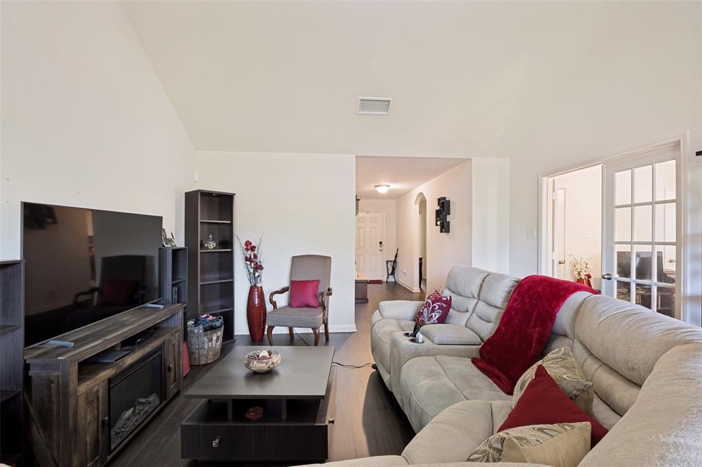 1614 Park Trail Blvd, Princeton, TX 75407 photo