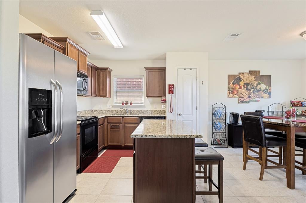 1614 Park Trail Blvd, Princeton, TX 75407 photo