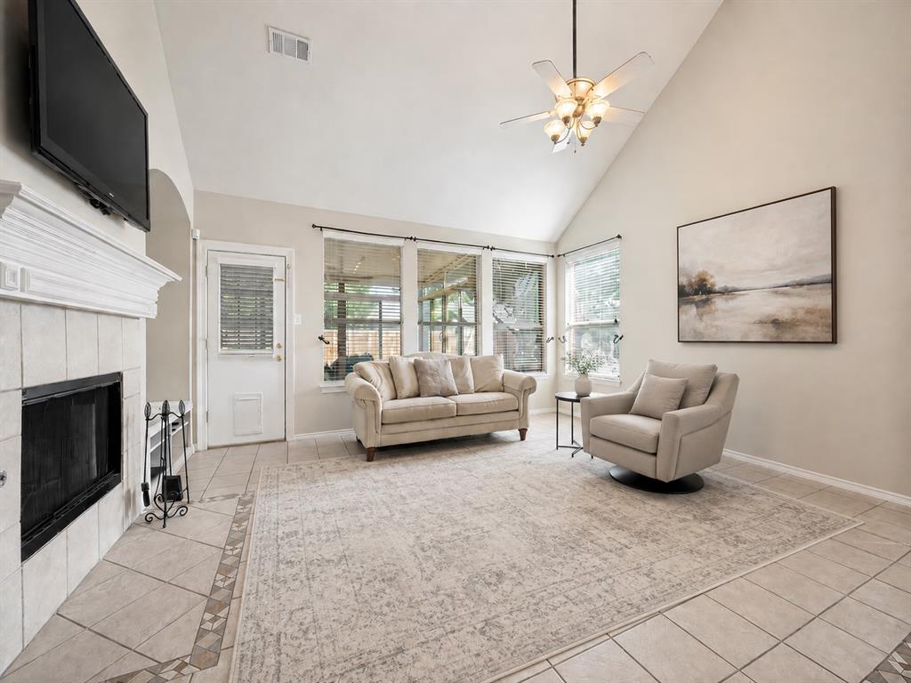 4205 Creek Falls Dr, Corinth, TX 76208 photo