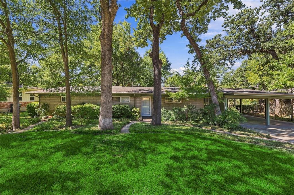 800 Briarwood Blvd, Arlington, TX 76013